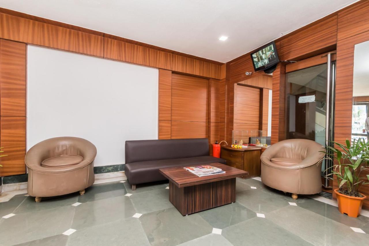 Hotel Kings Crown Vip Road à Calcutta Extérieur photo